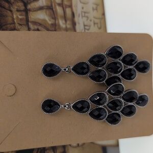 -- 4💎 for $15-- Blue & Silver Teardrop Chandalier Earrings